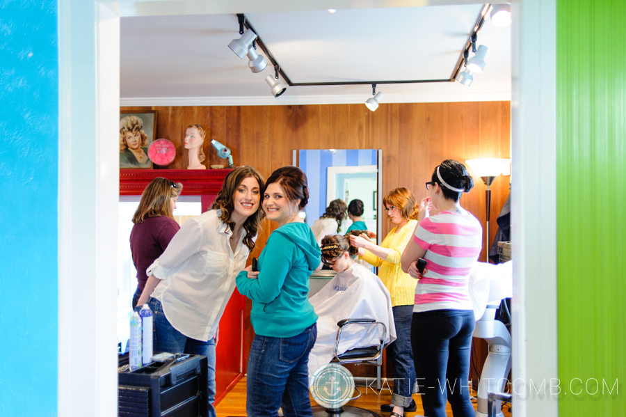 bridal party getting ready at the beehive in south bend