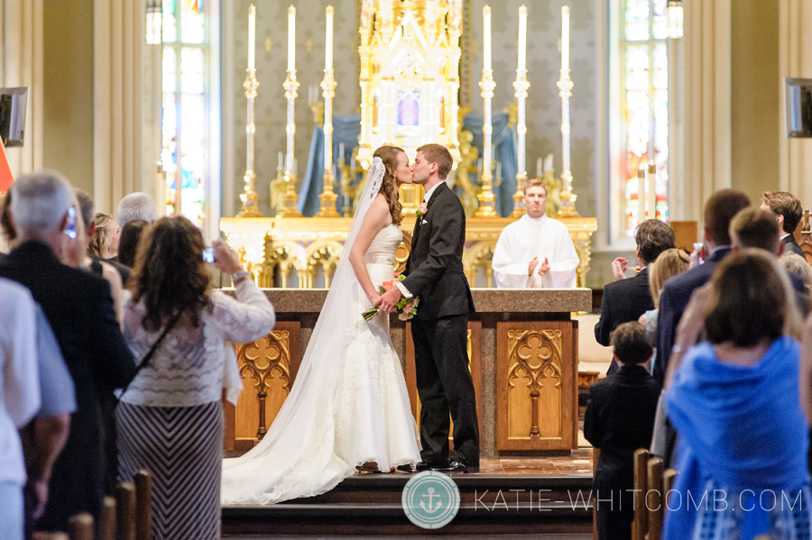 033_Laura-Matt_Notre-Dame-Wedding-Photographers