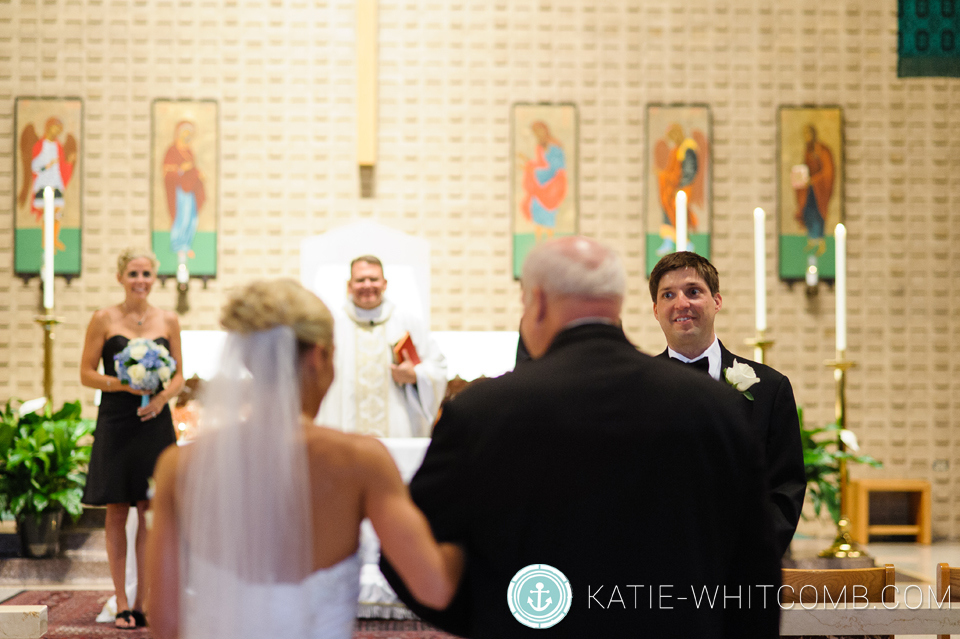 wedding ceremony at st matthews in south bend