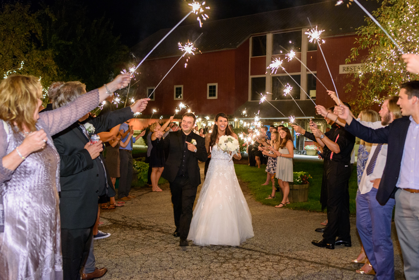 Amish Acres Barn Wedding Photos Kelanie Drew