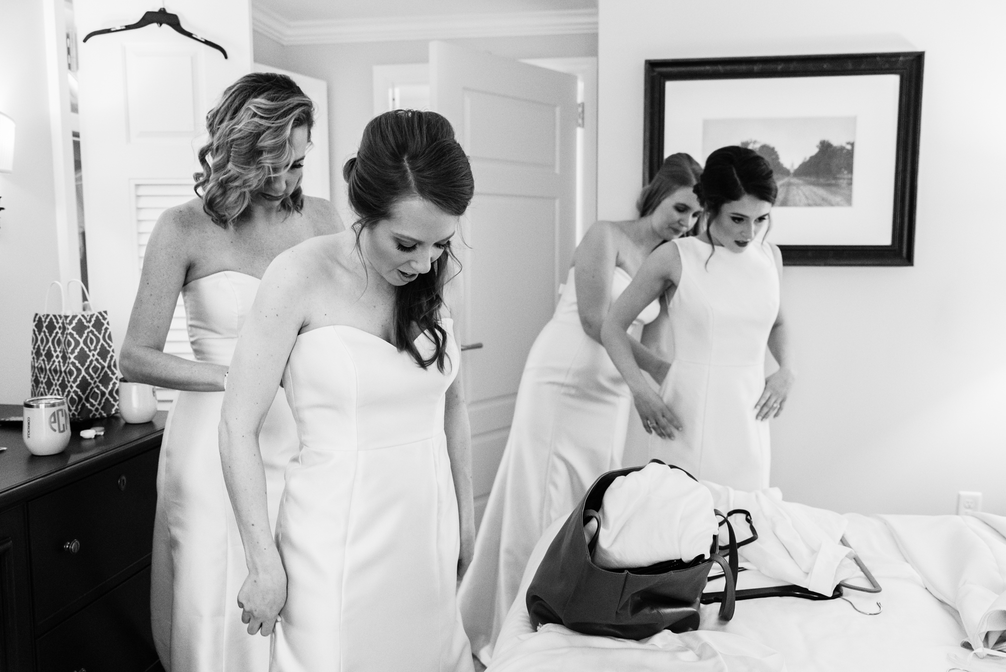 bridesmaids getting ready in the presidential suite at the Morris Inn on the campus of the University of Notre Dame