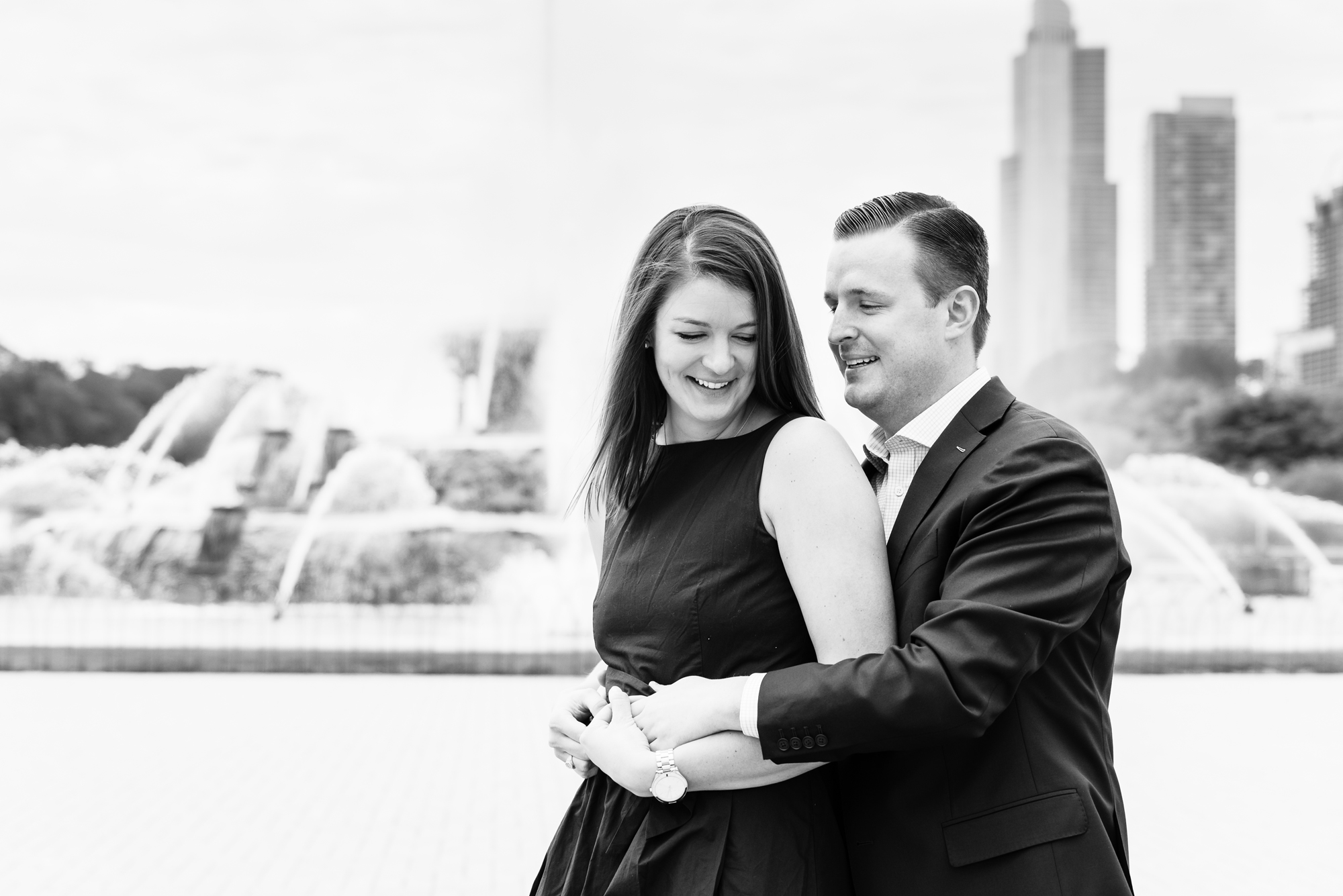 engagement session at Buckingham Fountain in Chicago