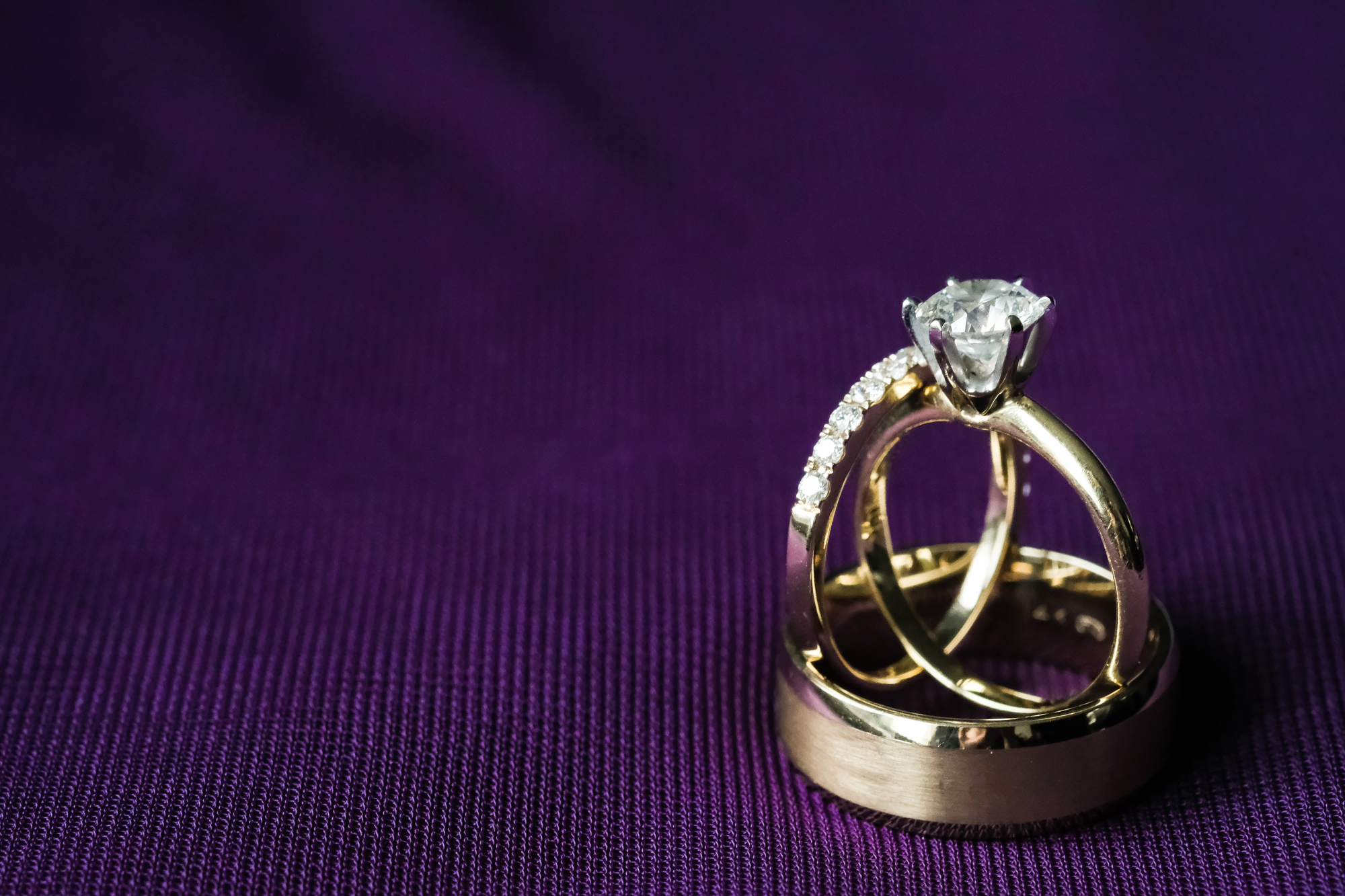 Bride Wedding Ring Set Details for her wedding ceremony at the Basilica of the Sacred Heart on the campus of the University of Notre Dame