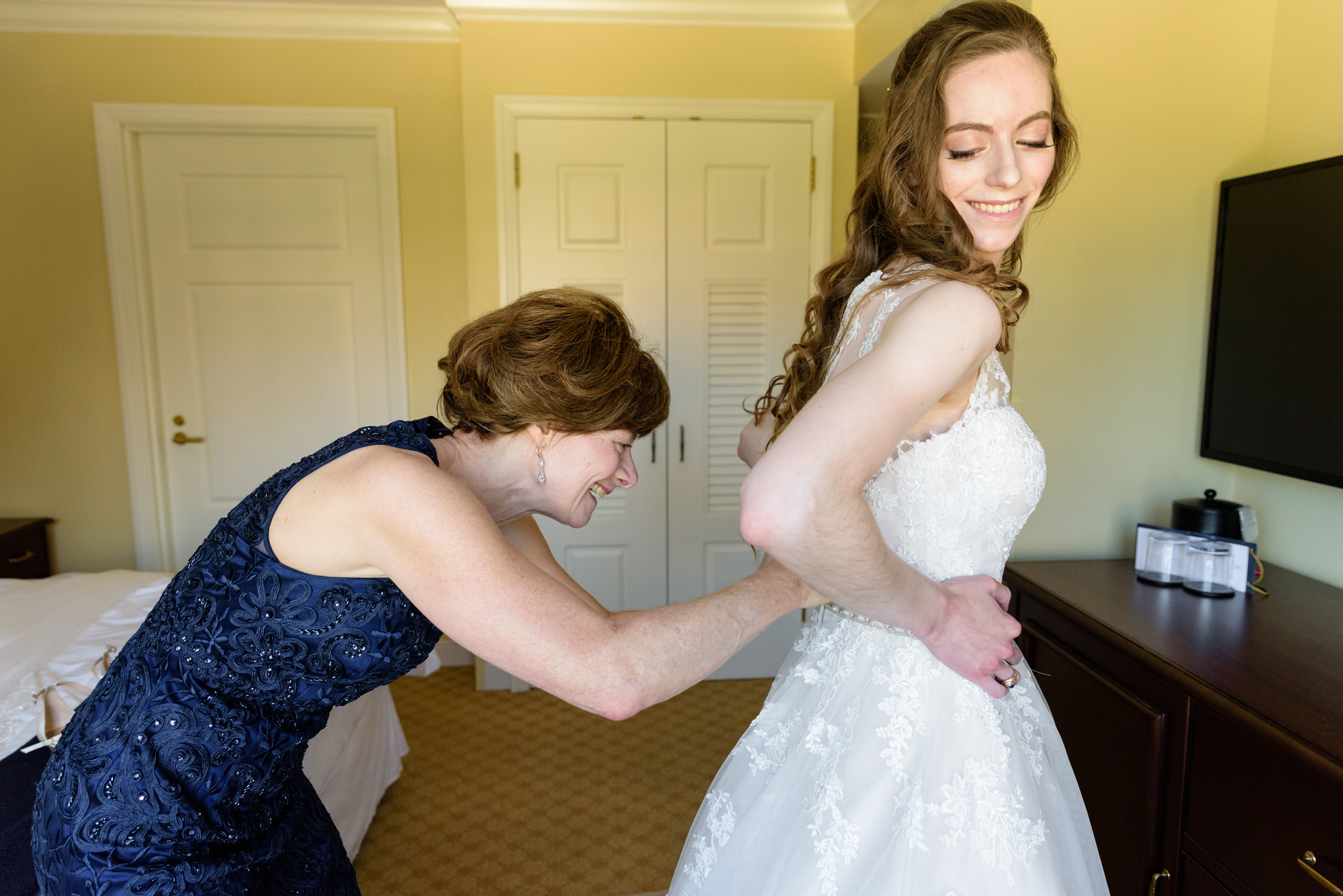 Bride getting ready for her wedding ceremony at the Basilica of the Sacred Heart on the campus of the University of Notre Dame