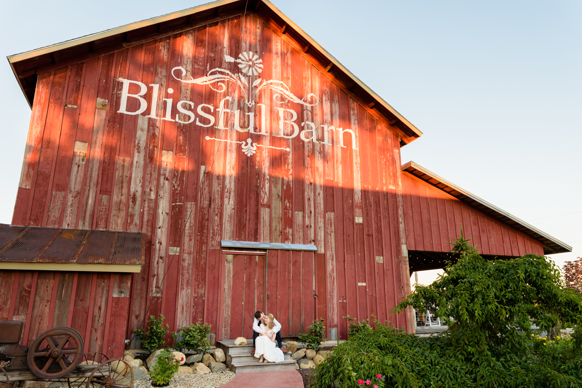 End of the Night photos at a Wedding Reception at Blissful Barn